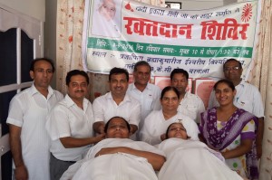 First Donar : Inauguration with Blood Donation by BK Barnala Centre BK Pushap Didi & BK Sudharshan Didi, Blessings by BK Brij Didi